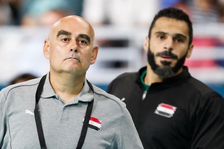 خوان كارلوس باستور مدرب منتخب مصر لكرة اليد